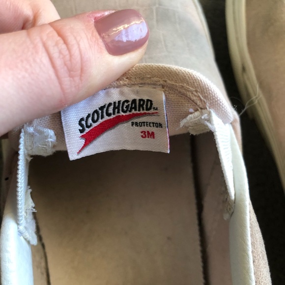 LAST CHANCE Vans Pink Leather Slip On - Picture 8 of 10